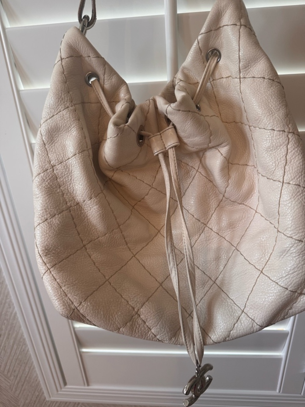 CHANEL Cream Quilted Drawstring Hobo with Charm - Picture 3 of 13